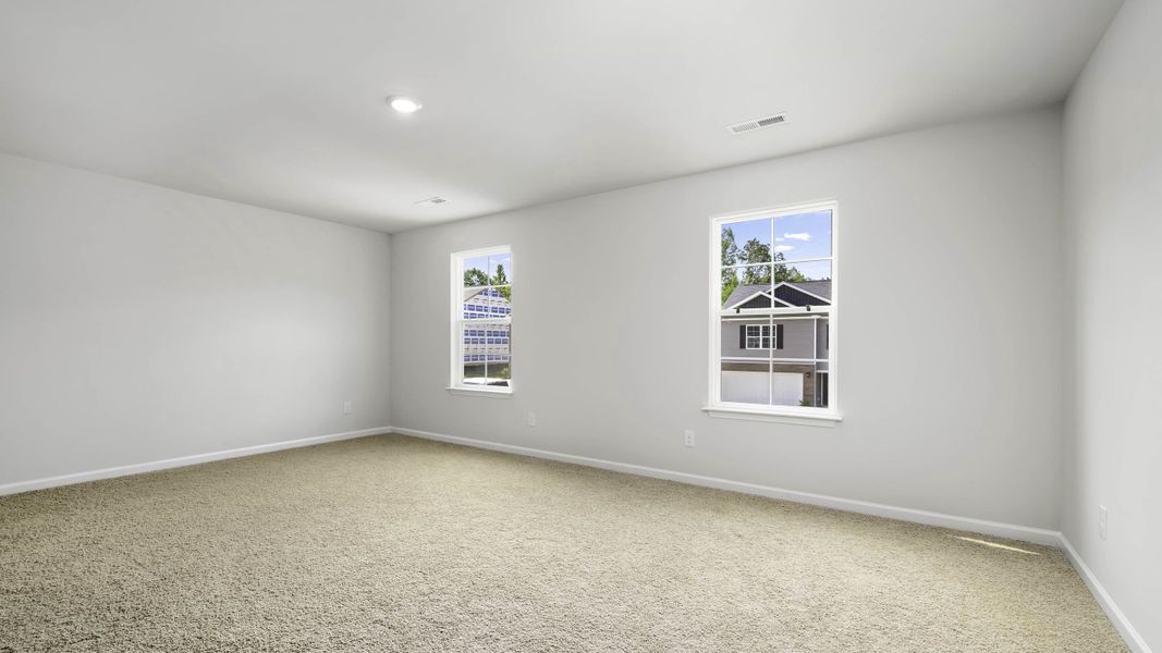 Spacious, unfurnished interior of a new home in Greystone North, Stoneville (Image 20).