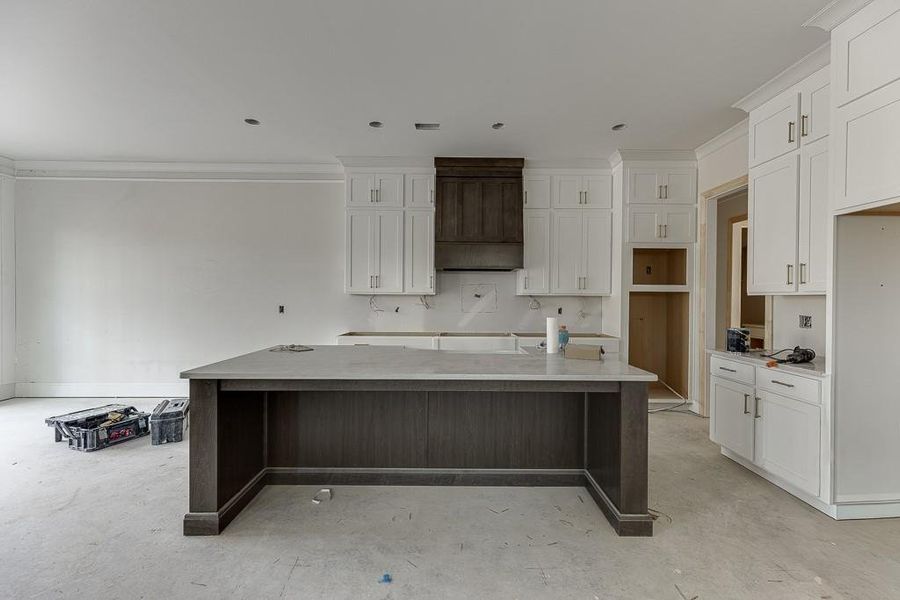 Image 47 of a home in .