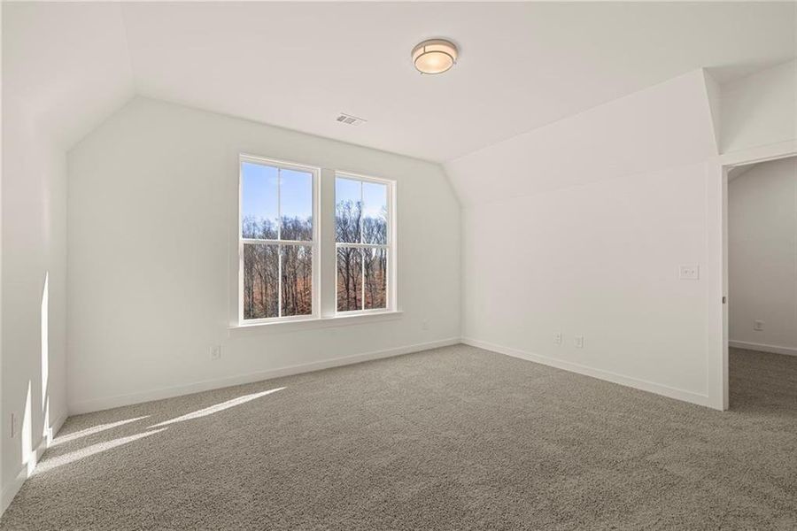 Spacious, unfurnished interior of a new home in , Gainesville (Image 52).