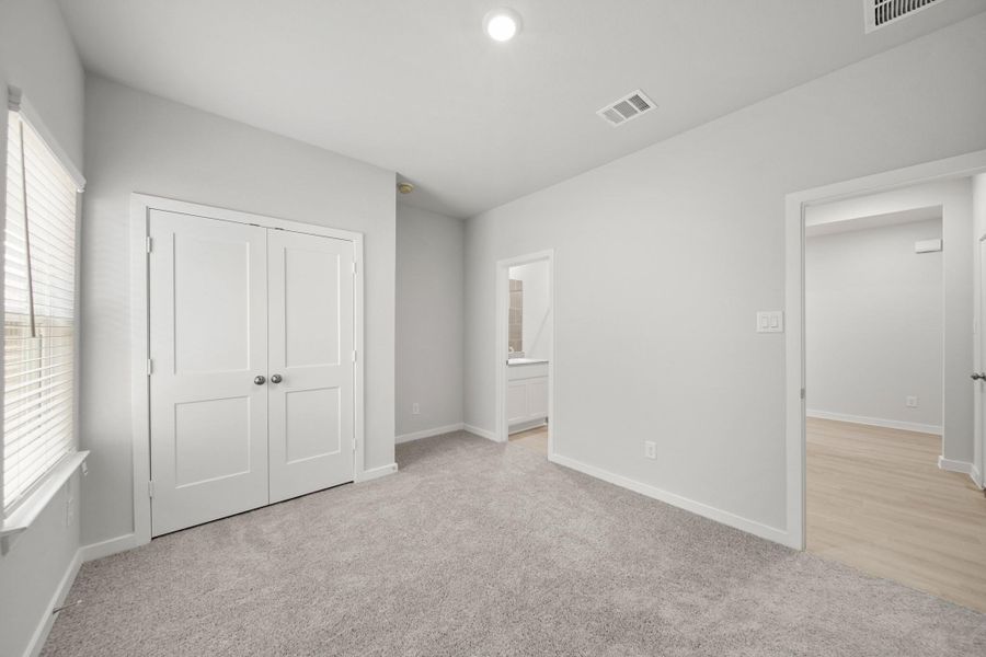 Spacious, unfurnished interior of a new home in Lexington Heights, Willis (Image 18). Spacious, unfurnished interior of a new home in Lexington Heights, Willis (Image 18).