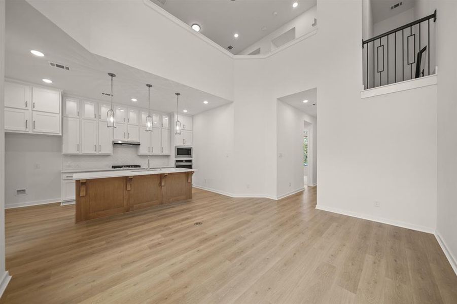 332FieldsLnASHFPM006