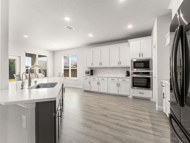 Furnished interior view inside a new home in Emerald Vista, Wylie (Image 11). Furnished interior view inside a new home in Emerald Vista, Wylie (Image 11).