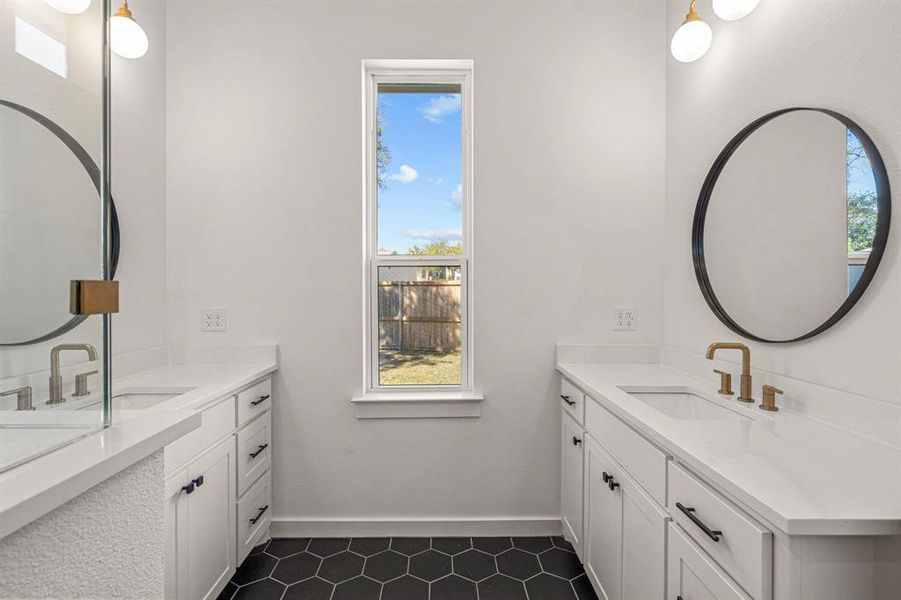 Image 35 of a home in .