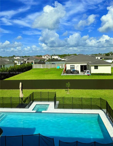 Community amenities in , Homestead (Image 49). Community amenities in , Homestead (Image 49).