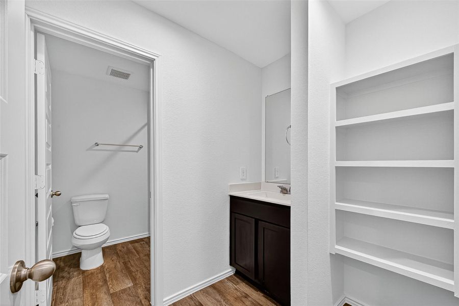 BATHROOM WITH NICE BUILT INS