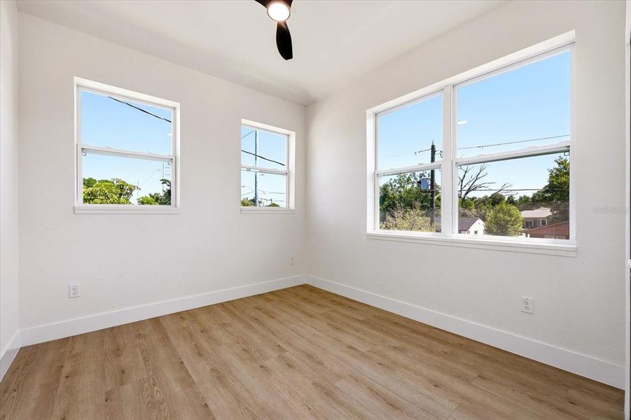 Spacious, unfurnished interior of a new home in , St. Petersburg (Image 35).