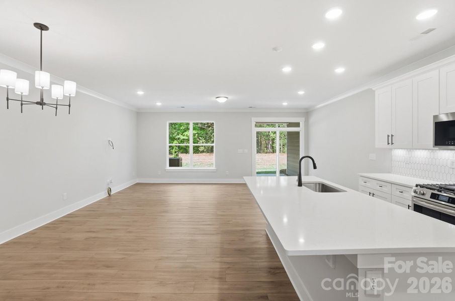 Spacious, unfurnished interior of a new home in Blythe Mill Townhomes, Waxhaw (Image 33).