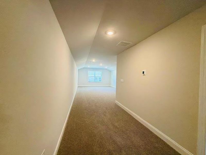 Spacious, unfurnished interior of a new home in Tuscany Hills, Douglasville (Image 33).