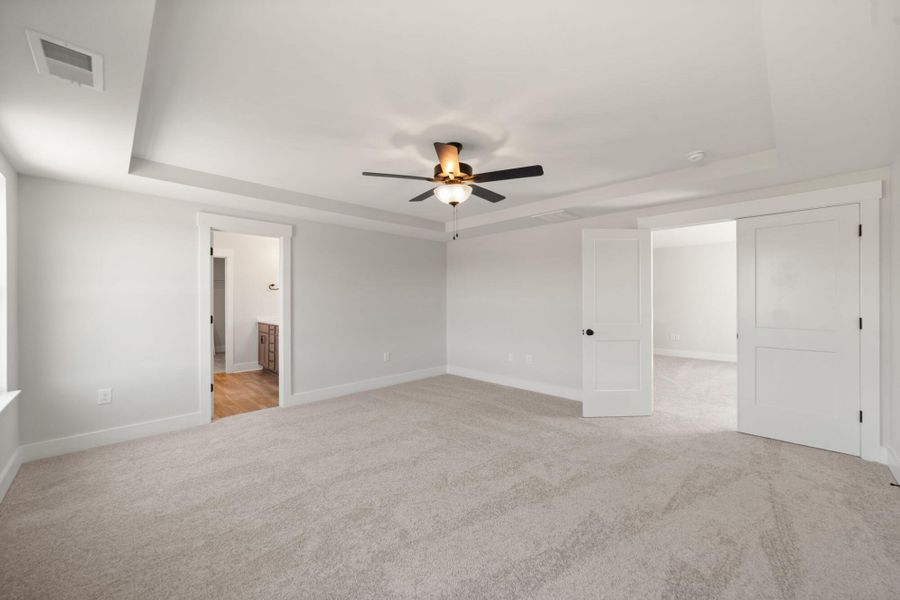 Spacious, unfurnished interior of a new home in Hayes Village, Greensboro (Image 21).