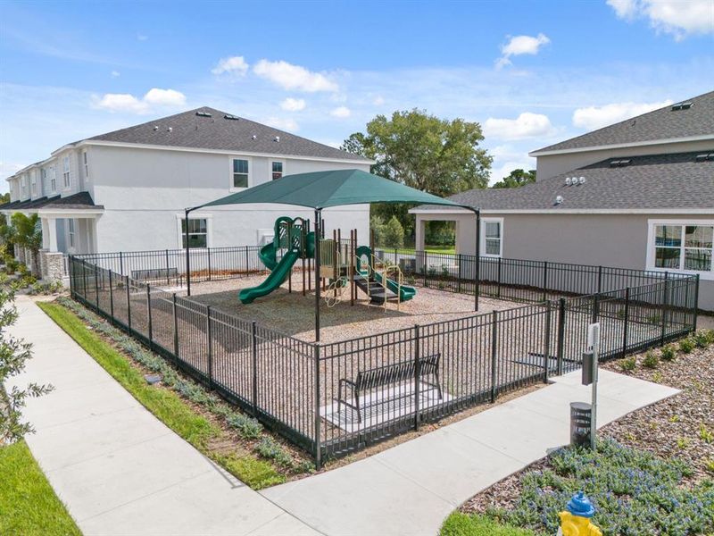 Community amenities in Hickory Grove, Winter Springs (Image 25).