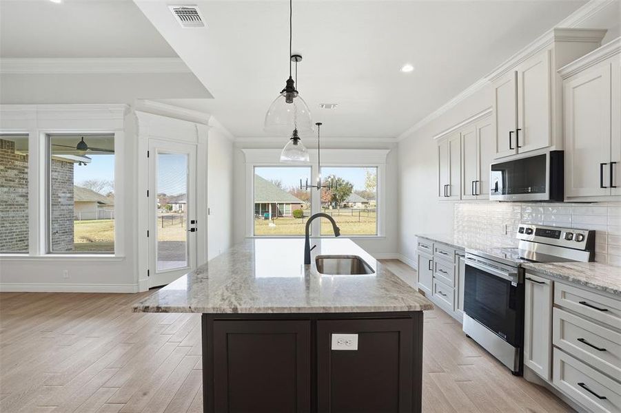 Furnished interior view inside a new home in , Granbury (Image 6).