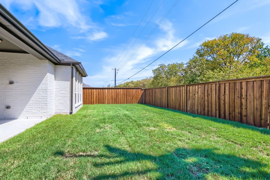 109 Enclave - Backyard