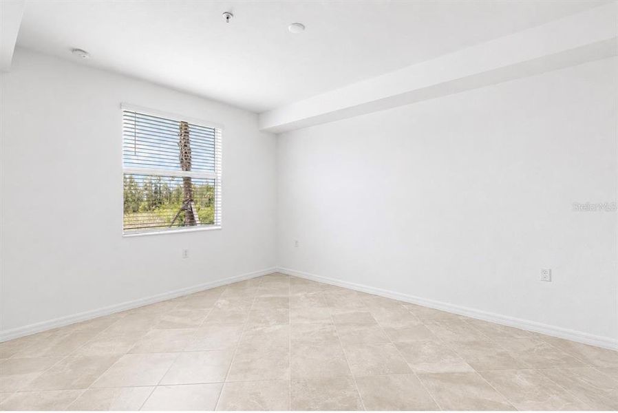 Spacious, unfurnished interior of a new home in Heritage Landing, Punta Gorda (Image 16). Spacious, unfurnished interior of a new home in Heritage Landing, Punta Gorda (Image 16).