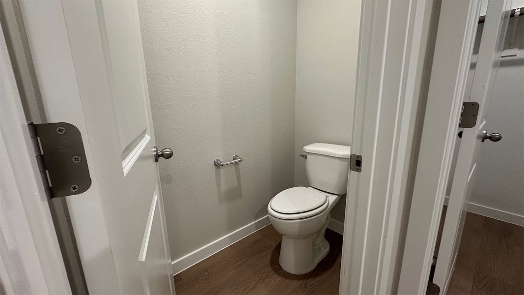 Furnished interior view inside a new home in Rancho Vista, Corpus Christi (Image 9).