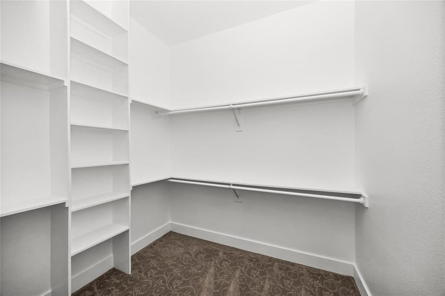 Spacious, unfurnished interior of a new home in , Mabank (Image 10).