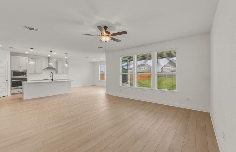Spacious, unfurnished interior of a new home in Santa Rita Ranch, Liberty Hill (Image 14). Spacious, unfurnished interior of a new home in Santa Rita Ranch, Liberty Hill (Image 14).