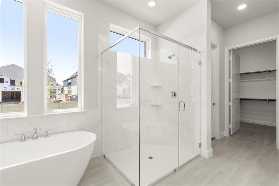 22. 3208 Patterson - Bath (2)