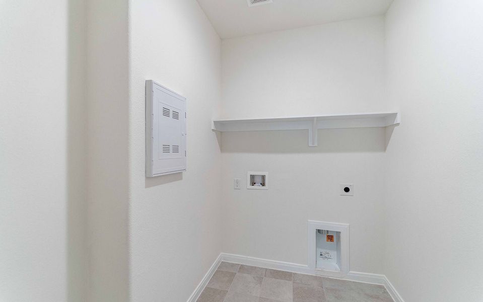 Spacious, unfurnished interior of a new home in La Terra, Celina (Image 38). Spacious, unfurnished interior of a new home in La Terra, Celina (Image 38).