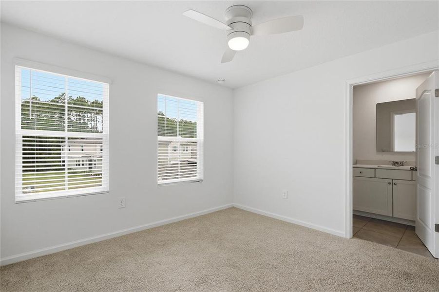 Spacious, unfurnished interior of a new home in , Palm Coast (Image 29).