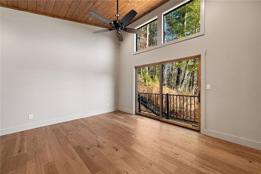 Spacious, unfurnished interior of a new home in , Blue Ridge (Image 46).