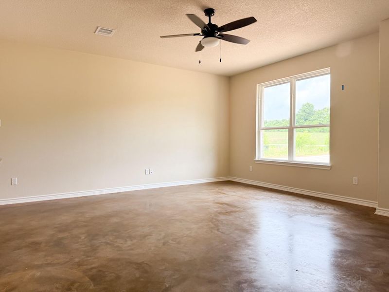 Spacious, unfurnished interior of a new home in , Jewett (Image 18).