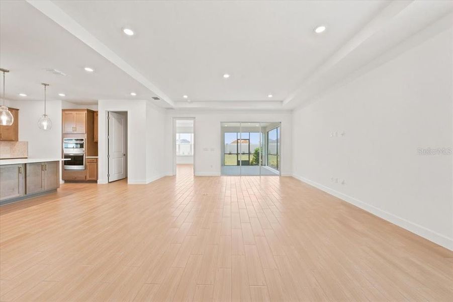 Spacious, unfurnished interior of a new home in , Palmetto (Image 23).
