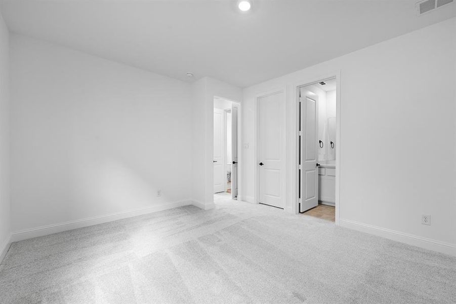 Spacious, unfurnished interior of a new home in Cross Creek Meadows 60s, Celina (Image 17). Spacious, unfurnished interior of a new home in Cross Creek Meadows 60s, Celina (Image 17).