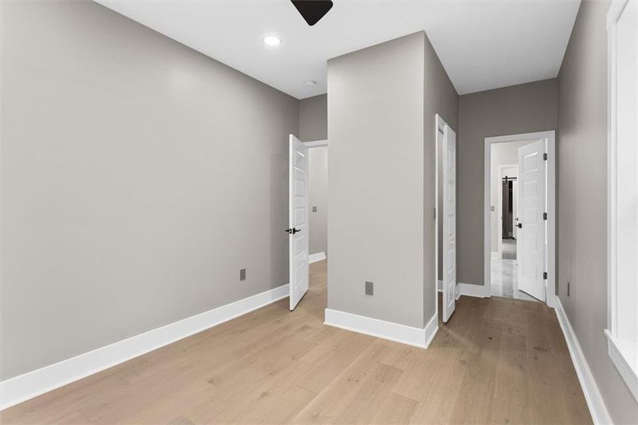 Spacious, unfurnished interior of a new home in , Atlanta (Image 20).