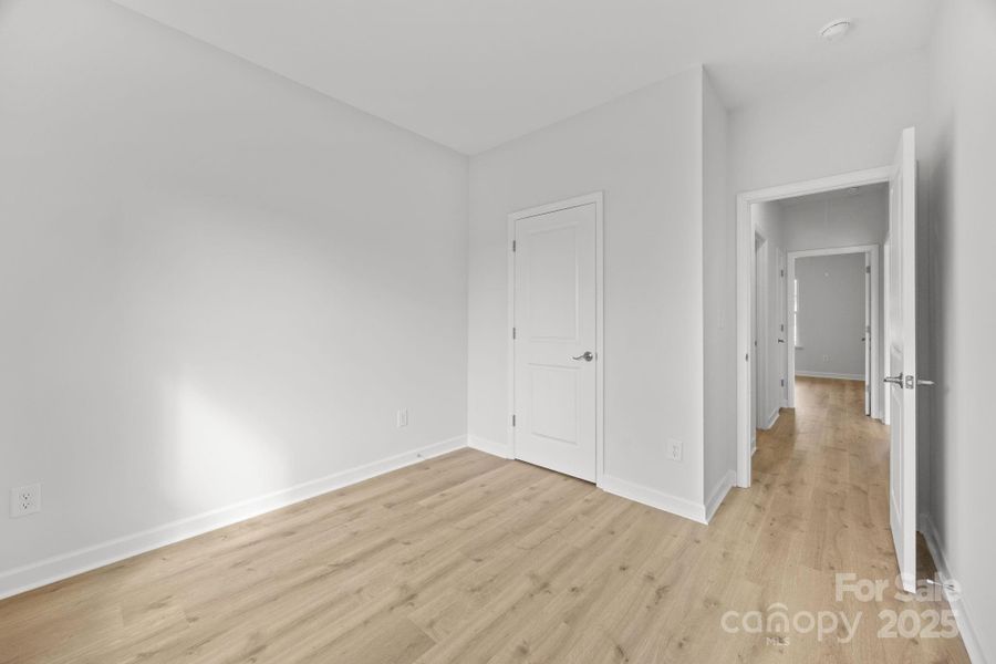 Spacious, unfurnished interior of a new home in , Gastonia (Image 6).