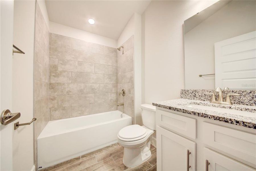 Furnished interior view inside a new home in Abbey Glen, Dade City (Image 8). Furnished interior view inside a new home in Abbey Glen, Dade City (Image 8).