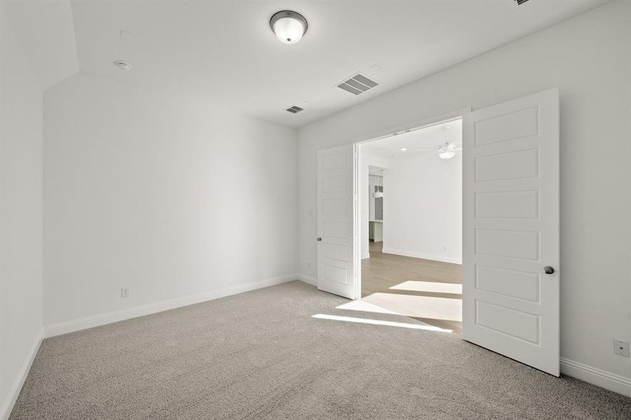 Spacious, unfurnished interior of a new home in Rockwood 90', Mansfield (Image 19).