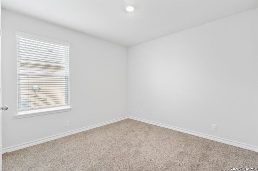 Spacious, unfurnished interior of a new home in Brookstone Creek, San Antonio (Image 19).