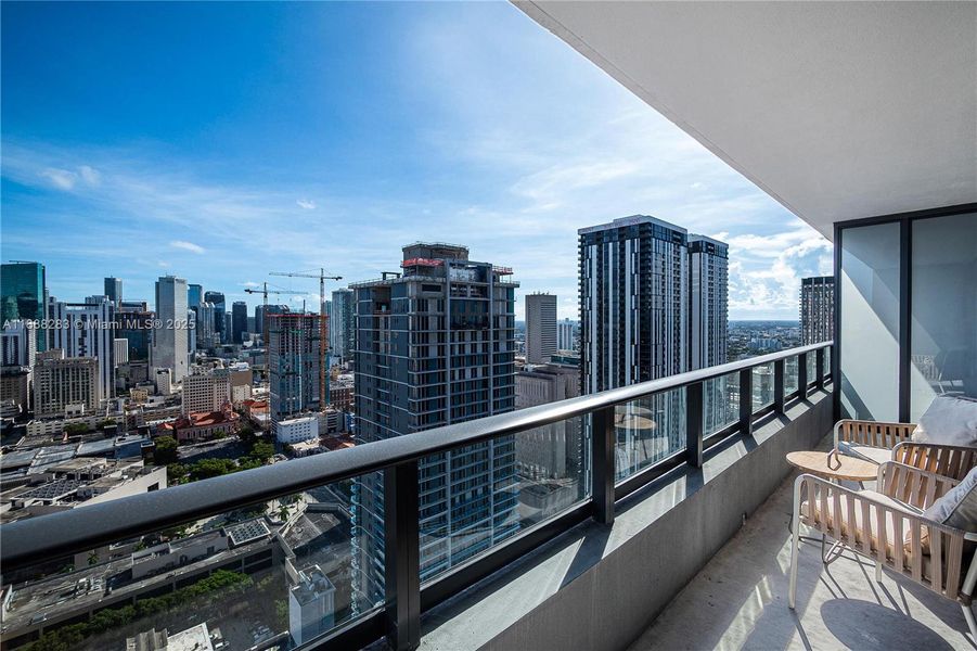 Condo located in Miami, FL showcasing its design and architecture (Image 2).