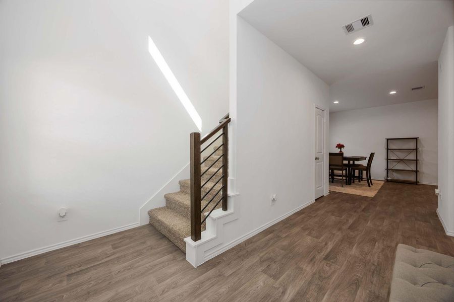 Welcoming foyer with open and modern features Welcoming foyer with open and modern features