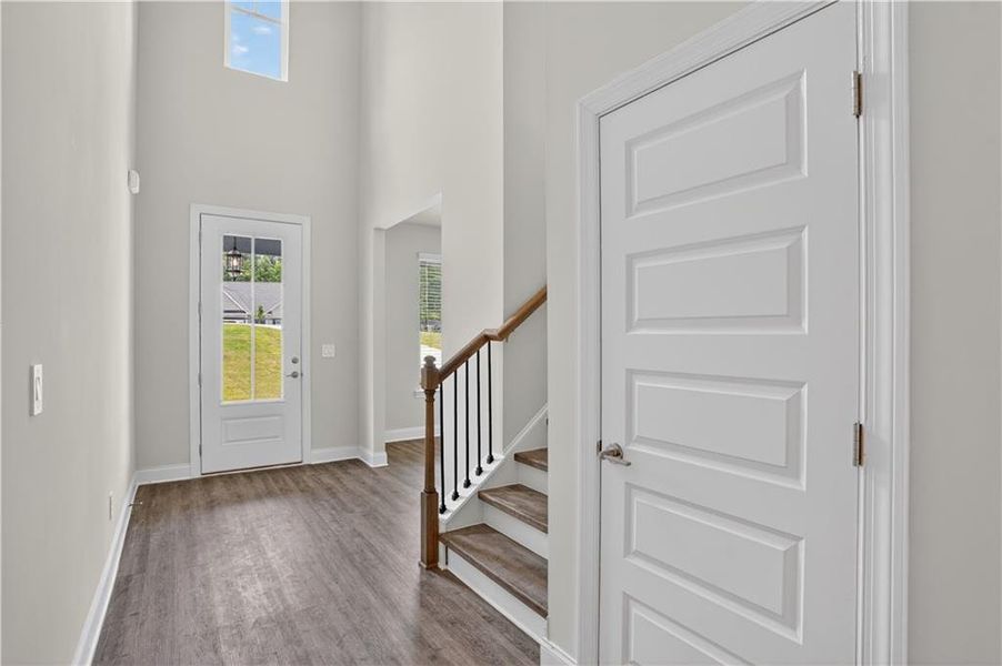 Spacious, unfurnished interior of a new home in Waters Edge, Mansfield (Image 22).