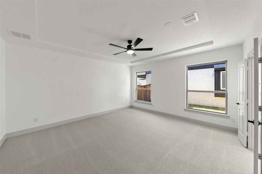 Spacious, unfurnished interior of a new home in Trails at Cottonwood Creek, Rowlett (Image 15).