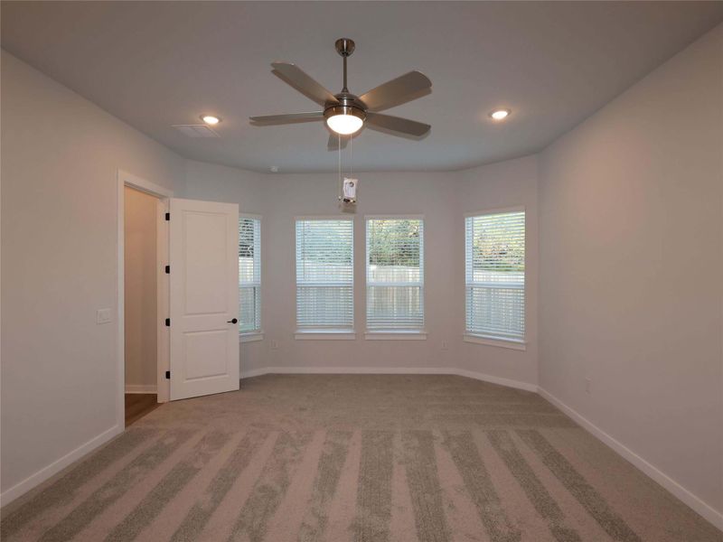Spacious, unfurnished interior of a new home in Cedar Brook, Leander (Image 24). Spacious, unfurnished interior of a new home in Cedar Brook, Leander (Image 24).