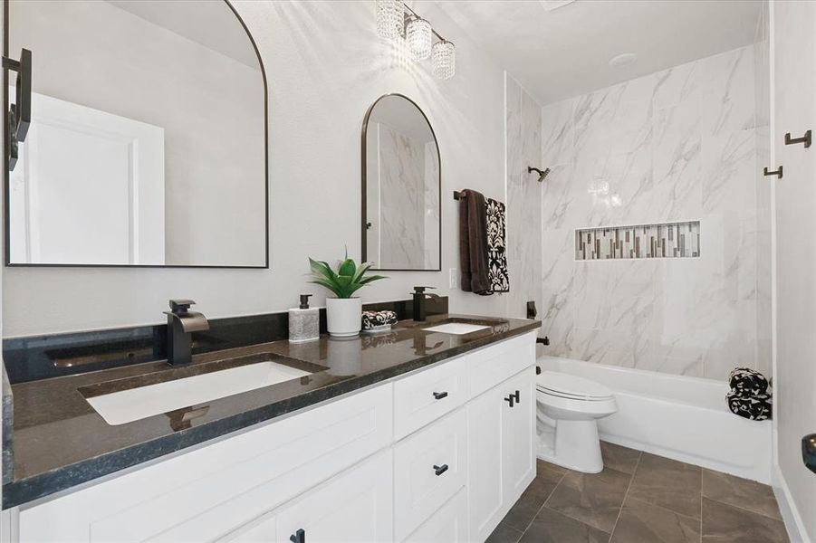 Furnished interior view inside a new home in , Haltom City (Image 9).