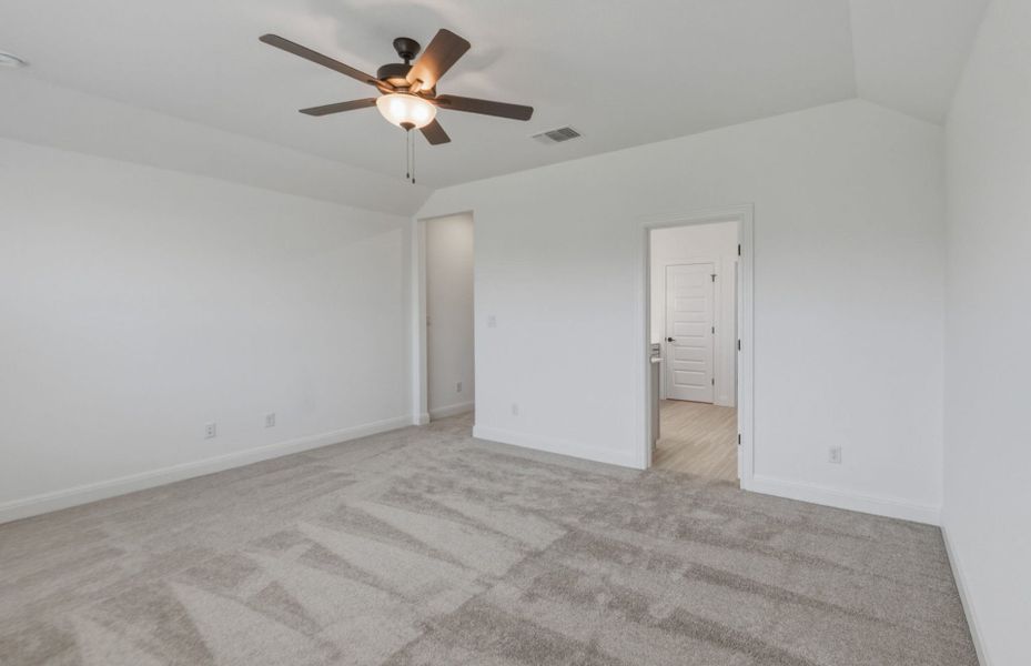 Spacious, unfurnished interior of a new home in Santa Rita Ranch, Liberty Hill (Image 39). Spacious, unfurnished interior of a new home in Santa Rita Ranch, Liberty Hill (Image 39).