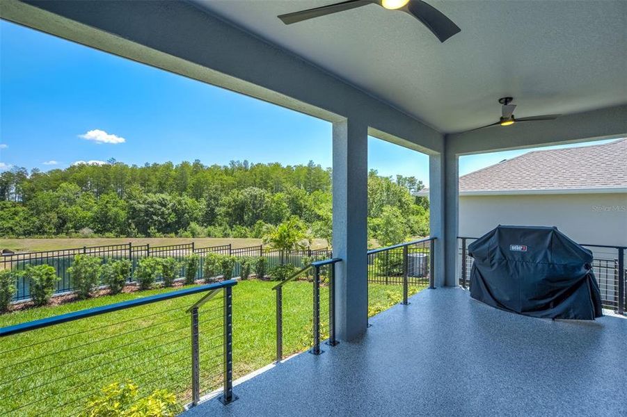 Exterior details and patio area of a home in , Tarpon Springs (Image 4).