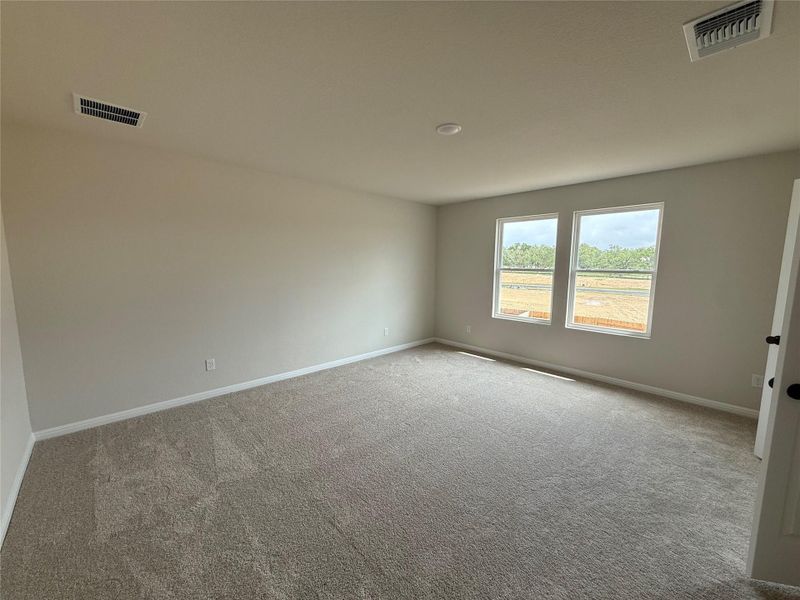 Spacious, unfurnished interior of a new home in Berry Creek Highlands, Georgetown (Image 25). Spacious, unfurnished interior of a new home in Berry Creek Highlands, Georgetown (Image 25).