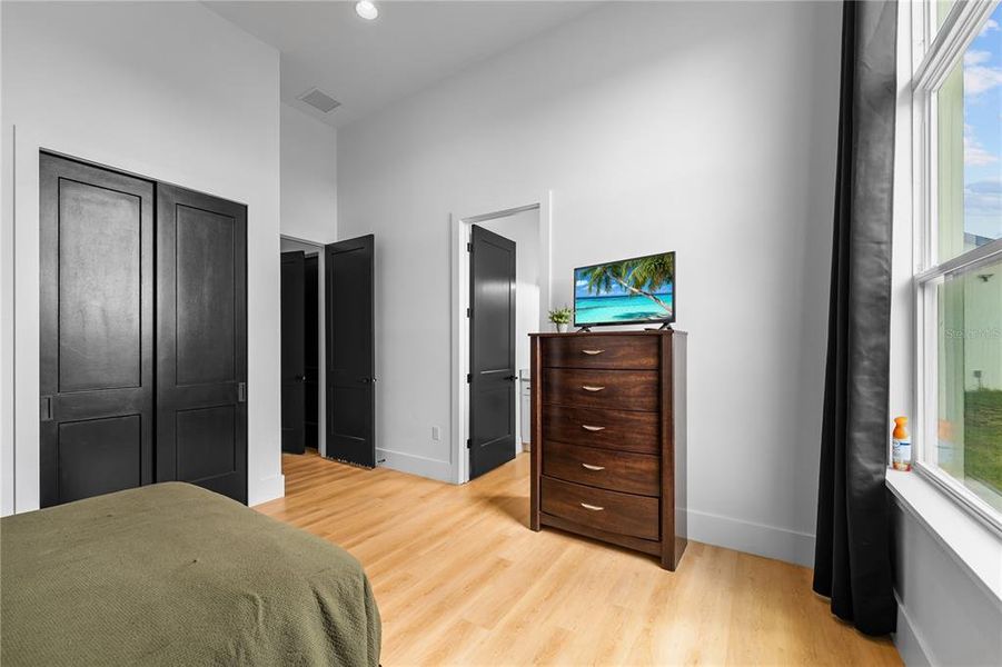 Image 50 of a home in .