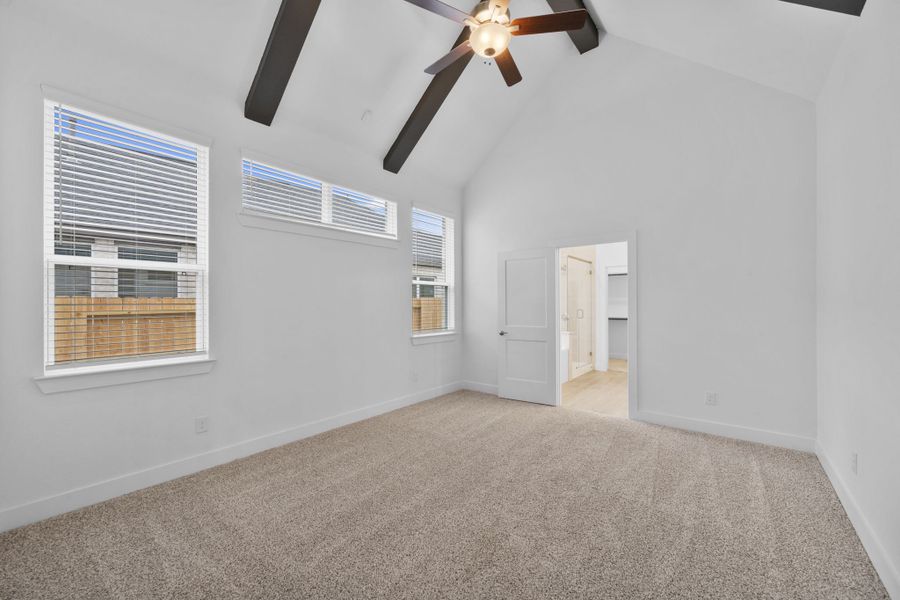 Spacious, unfurnished interior of a new home in Attwater, Waller (Image 8).