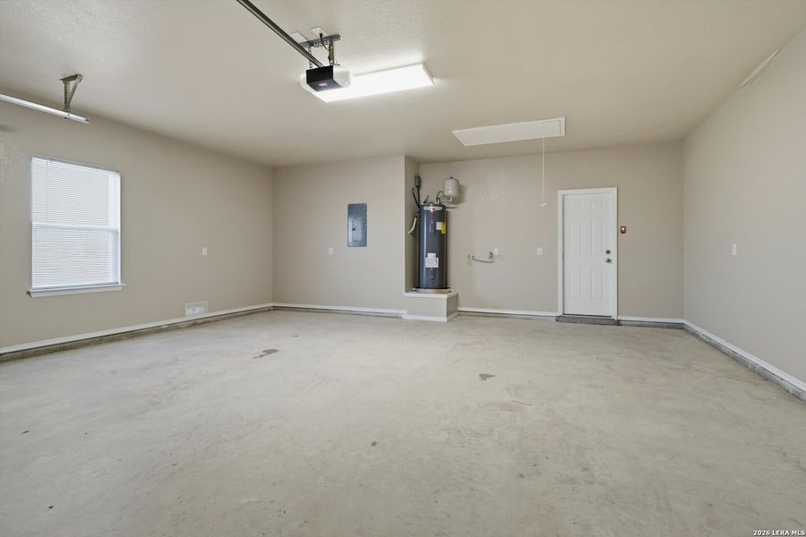 Spacious, unfurnished interior of a new home in , St. Hedwig (Image 27). Spacious, unfurnished interior of a new home in , St. Hedwig (Image 27).