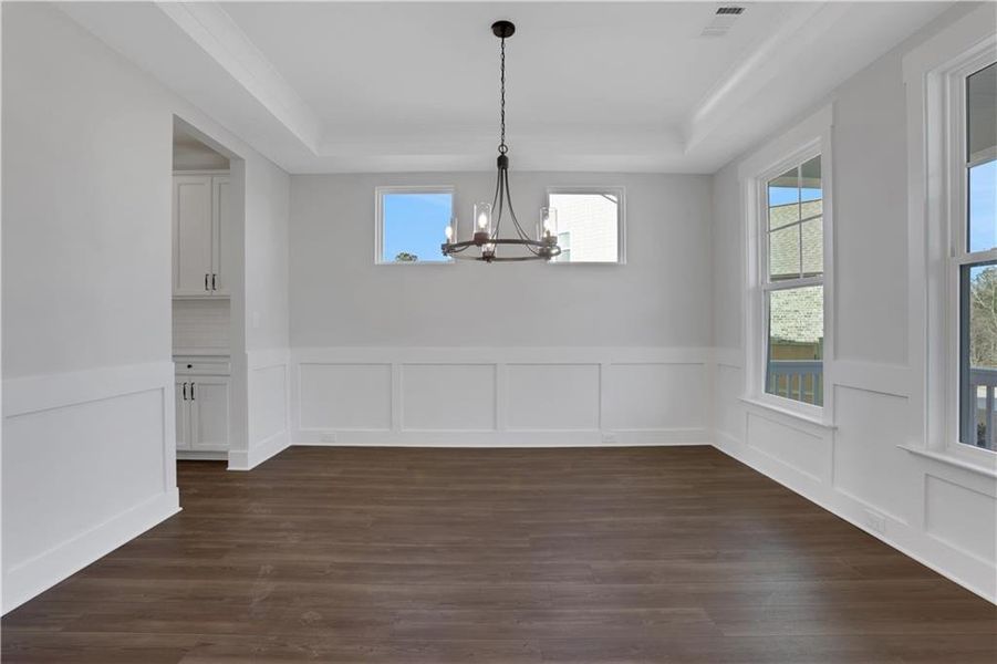 Spacious, unfurnished interior of a new home in Cambridge, Flowery Branch (Image 44).