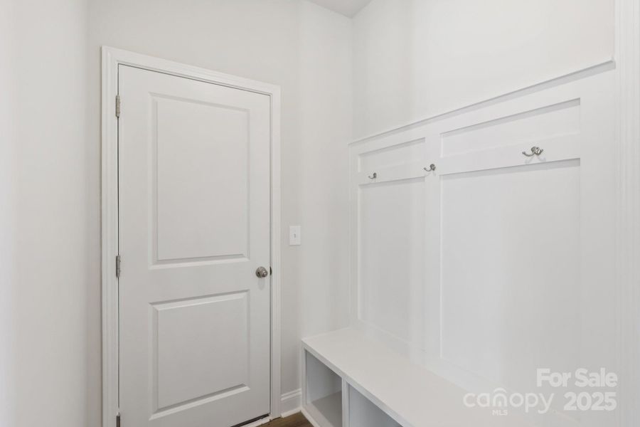 Spacious, unfurnished interior of a new home in Edgewood Preserve, Huntersville (Image 28). Spacious, unfurnished interior of a new home in Edgewood Preserve, Huntersville (Image 28).