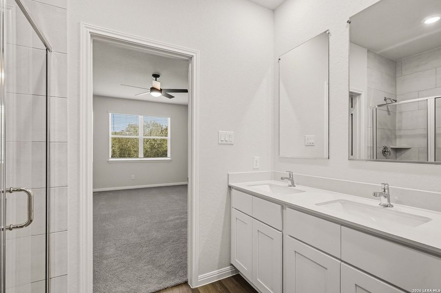 Furnished interior view inside a new home in Cinco Lakes, San Antonio (Image 10).
