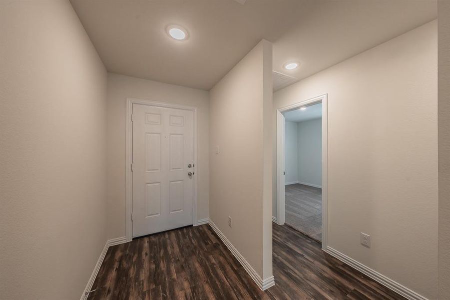 Spacious, unfurnished interior of a new home in Craftsman’s Corner, Cleburne (Image 26).