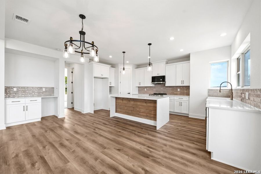 Furnished interior view inside a new home in , Canyon Lake (Image 9).
