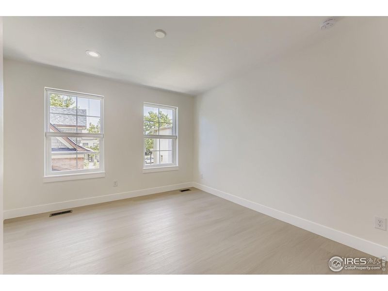Spacious, unfurnished interior of a new home in , Denver (Image 19).